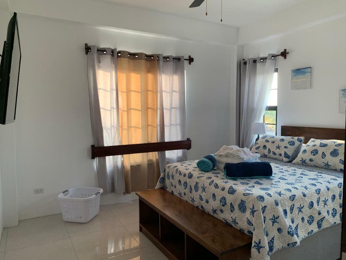 Bay Towers Aparthotel Caye Caulker Exterior photo